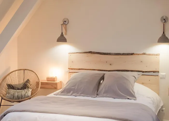 Couette-café Les étangs Des Couartes 3*